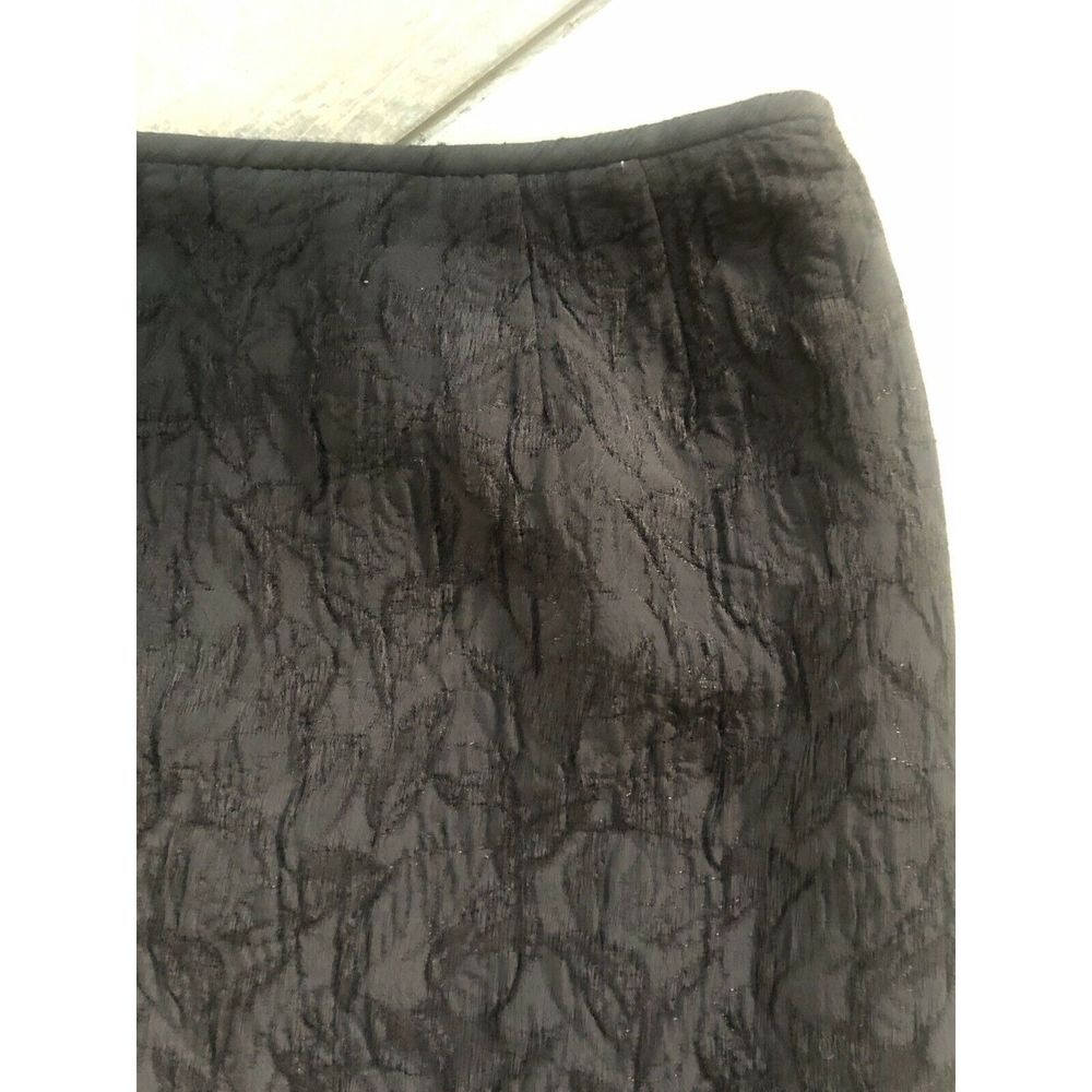 Albert Nipon Crinkled Ruffled Him Pencil Skirt 6 - image 2